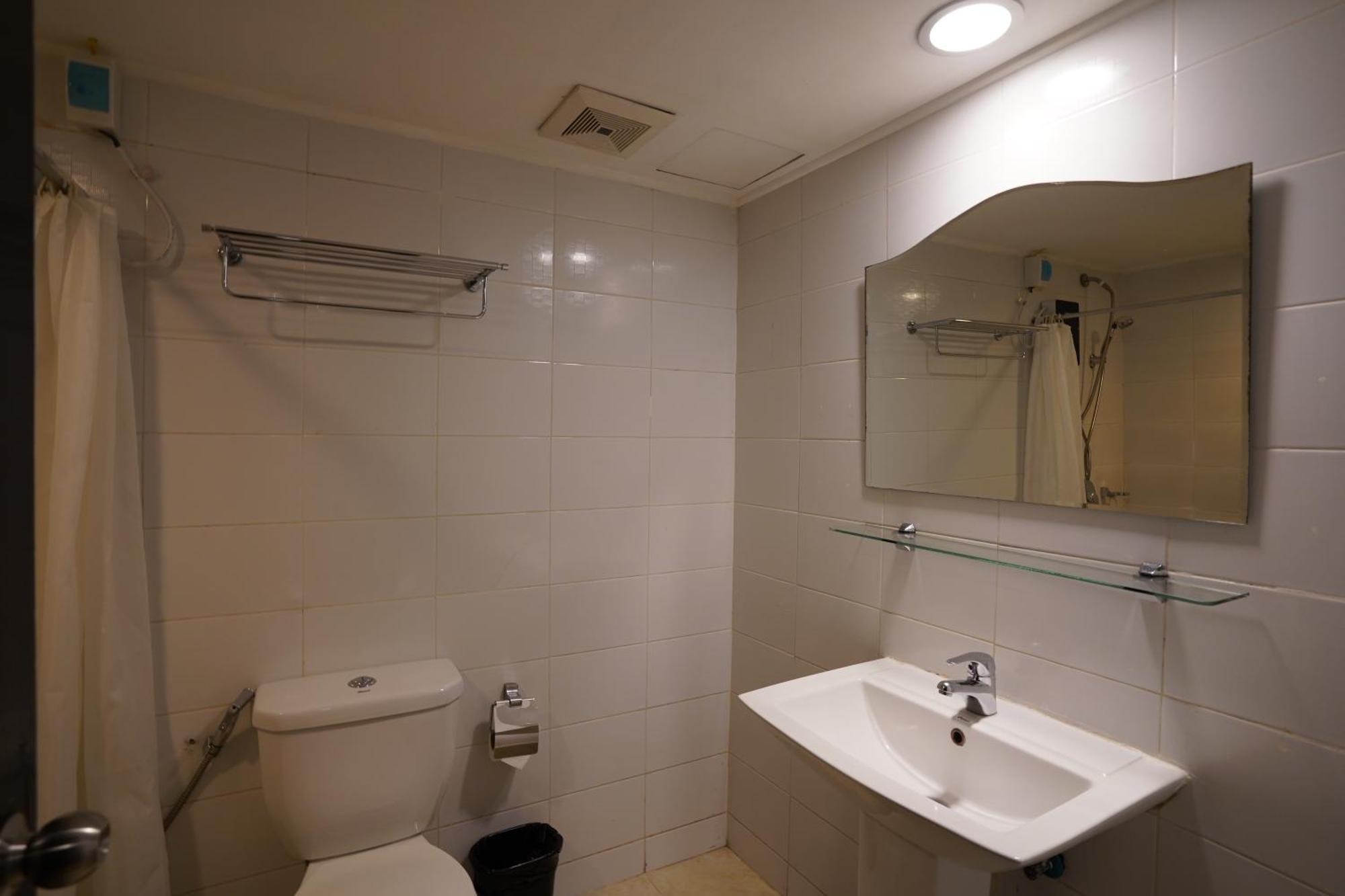 Arzo Hotel Manila Kültér fotó