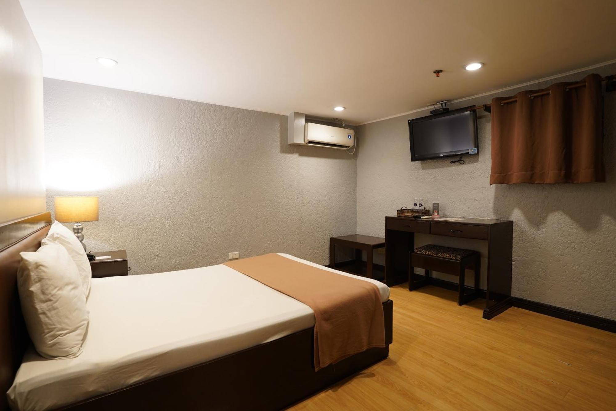 Arzo Hotel Manila Kültér fotó