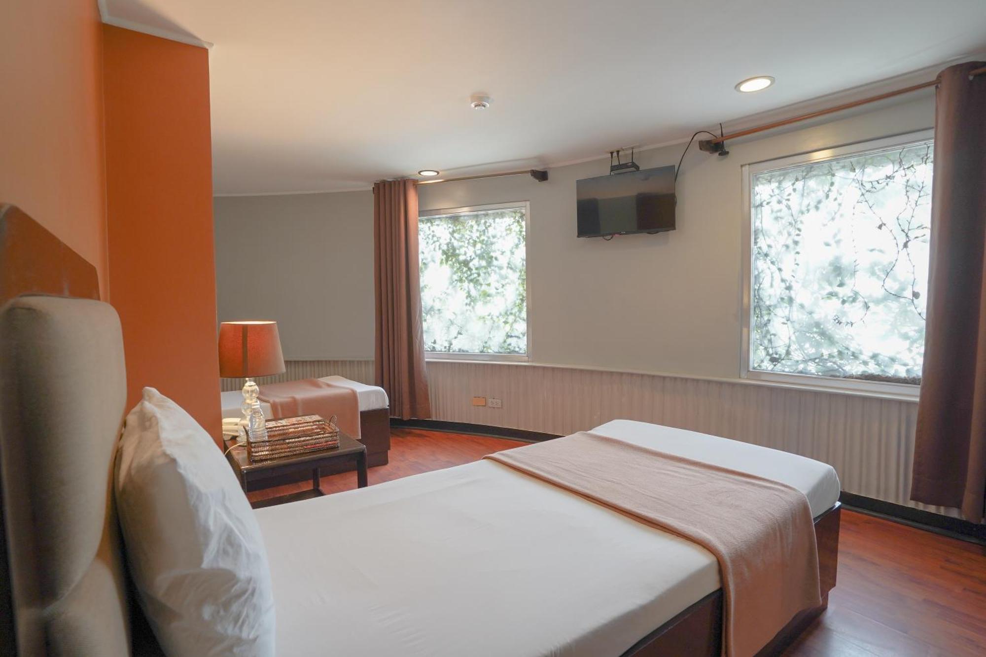 Arzo Hotel Manila Kültér fotó